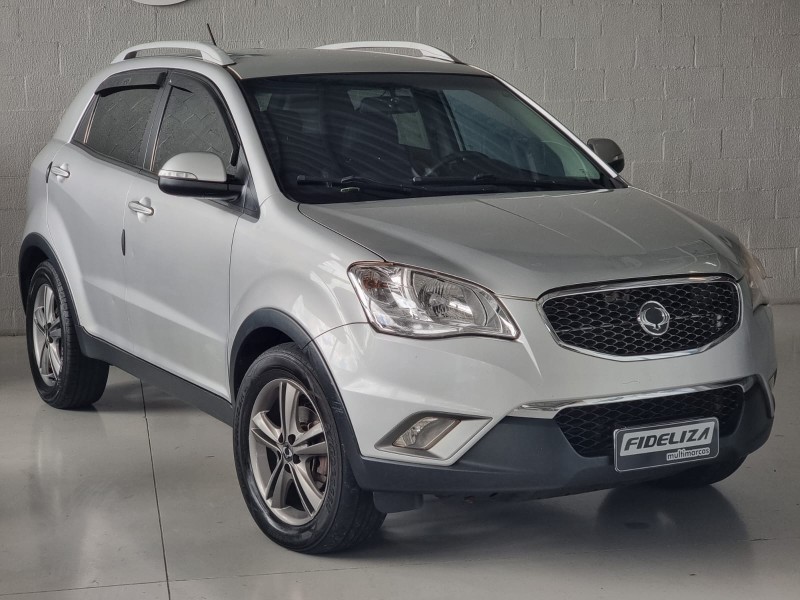 KORANDO 2.0 GL 4X4 16V TURBO DIESEL 4P MANUAL - 2011 - FARROUPILHA