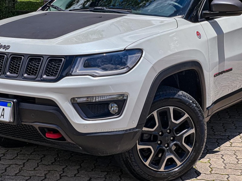 COMPASS 2.0 16V DIESEL TRAILHAWK 4X4 AUTOMÁTICO - 2020 - CANELA