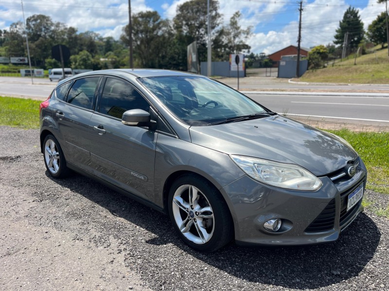 FOCUS 2.0 SE 16V FLEX 4P AUTOMÁTICO - 2015 - FARROUPILHA