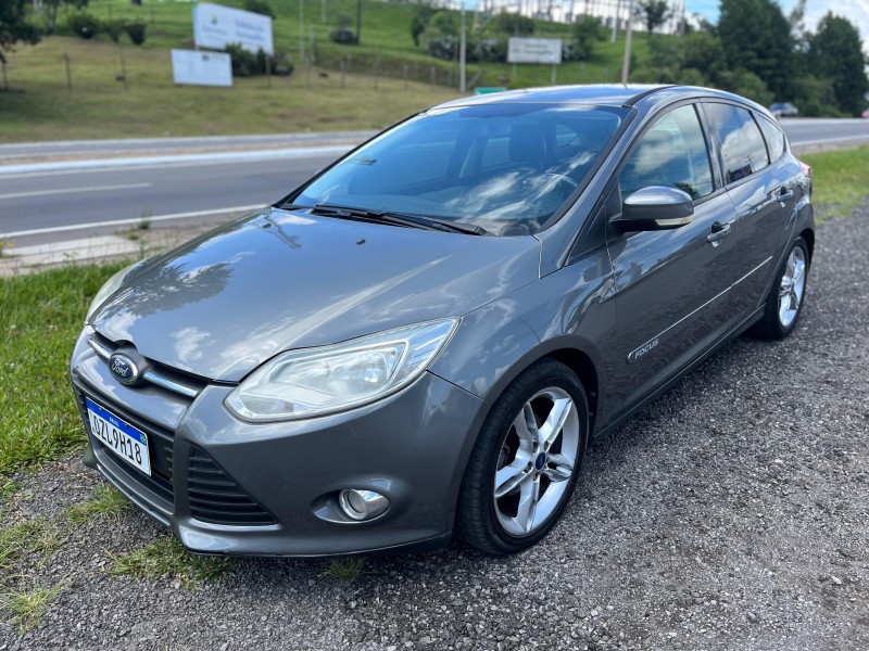 FOCUS 2.0 SE 16V FLEX 4P AUTOMÁTICO - 2015 - FARROUPILHA