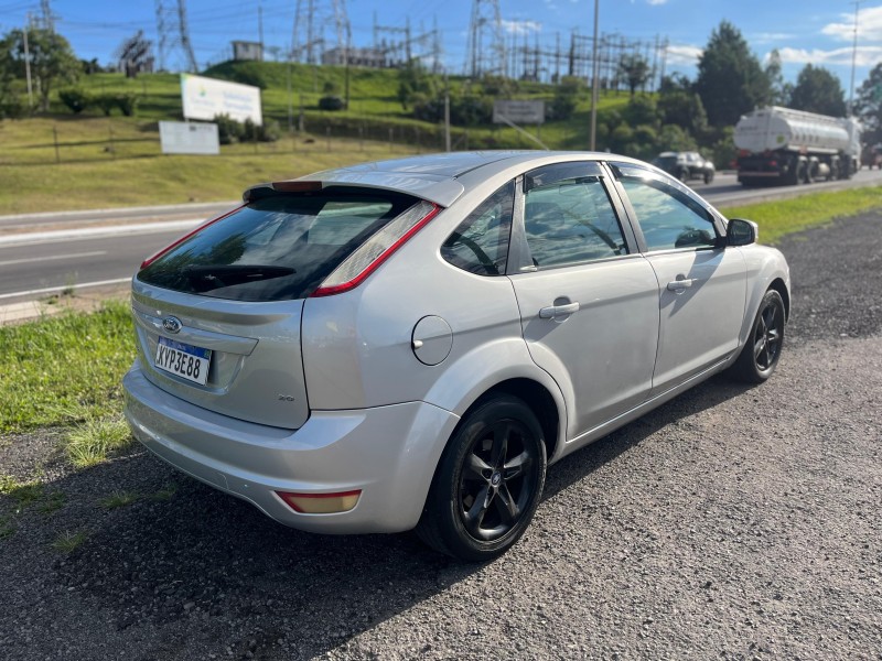 FOCUS 2.0 GLX 16V GASOLINA 4P MANUAL - 2009 - FARROUPILHA