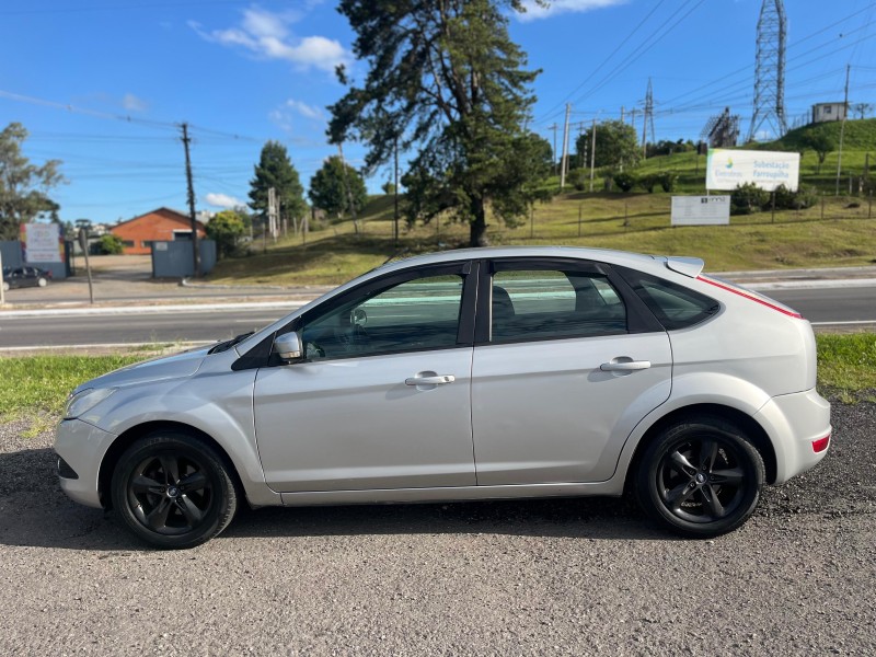 FOCUS 2.0 GLX 16V GASOLINA 4P MANUAL - 2009 - FARROUPILHA