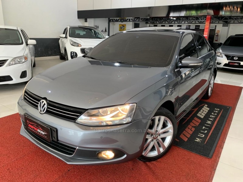 JETTA 2.0 TSI HIGHLINE 200CV GASOLINA 4P TIPTRONIC - 2012 - NOVO HAMBURGO