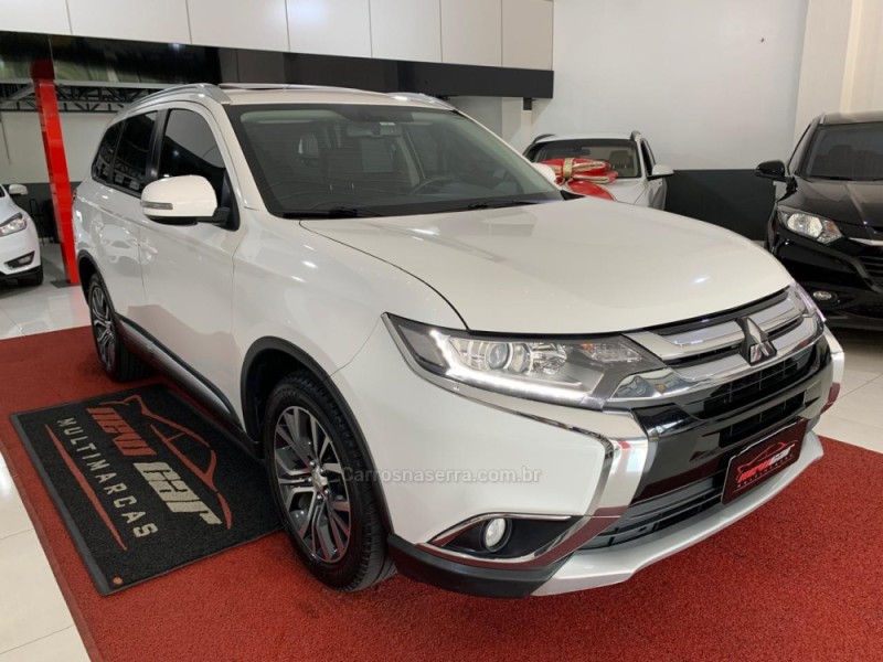 OUTLANDER 2.0 COMFORT 16V GASOLINA 4P AUTOMÁTICO - 2018 - NOVO HAMBURGO