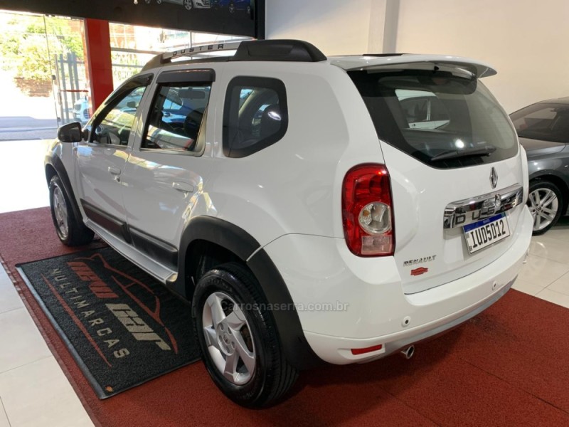 DUSTER 1.6 DYNAMIQUE 4X2 16V FLEX 4P MANUAL - 2013 - NOVO HAMBURGO