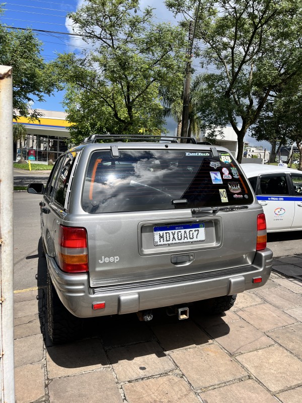 GRAND CHEROKEE 4.0 LAREDO 4X4 6I 12V GASOLINA 4P AUTOMÁTICO - 1998 - FARROUPILHA