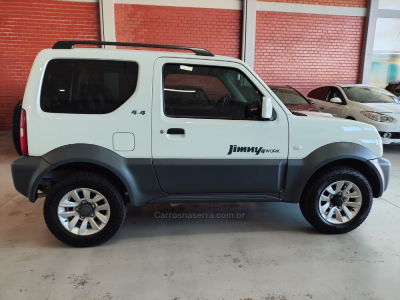 JIMNY 1.3 4ALL 4X4 16V GASOLINA 2P MANUAL - 2020 - TAQUARA