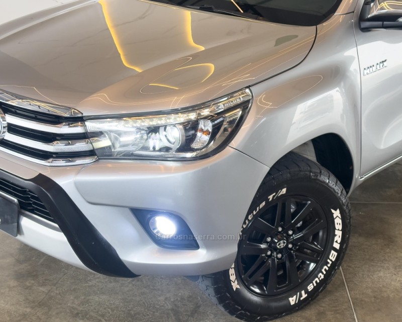 HILUX 2.8 SRX PLUS 4X4 CD TURBO DIESEL 4P AUTOMÁTICO - 2017 - GARIBALDI