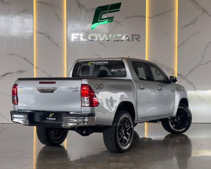 HILUX 2.8 SRX PLUS 4X4 CD TURBO DIESEL 4P AUTOMÁTICO - 2017 - GARIBALDI