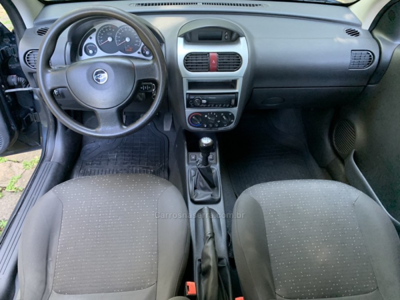 CORSA 1.4 MPFI PREMIUM SEDAN 8V FLEX 4P MANUAL - 2008 - GUAPORé