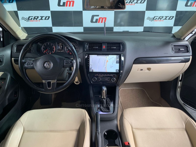 JETTA 2.0 COMFORTLINE FLEX 4P TIPTRONIC - 2012 - ESTâNCIA VELHA