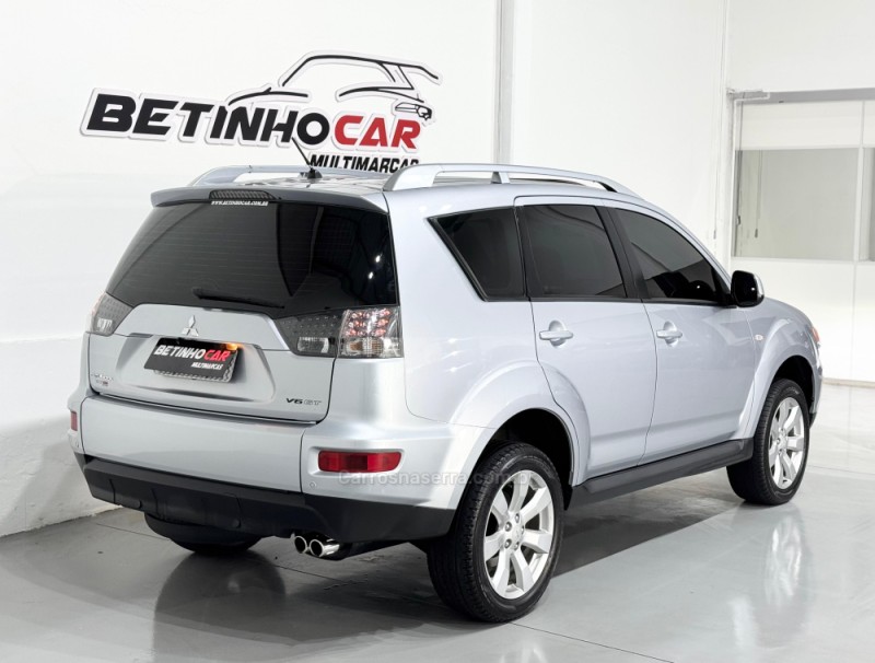 OUTLANDER 3.0 GT 4X4 V6 24V GASOLINA 4P AUTOMÁTICO - 2010 - ESTâNCIA VELHA