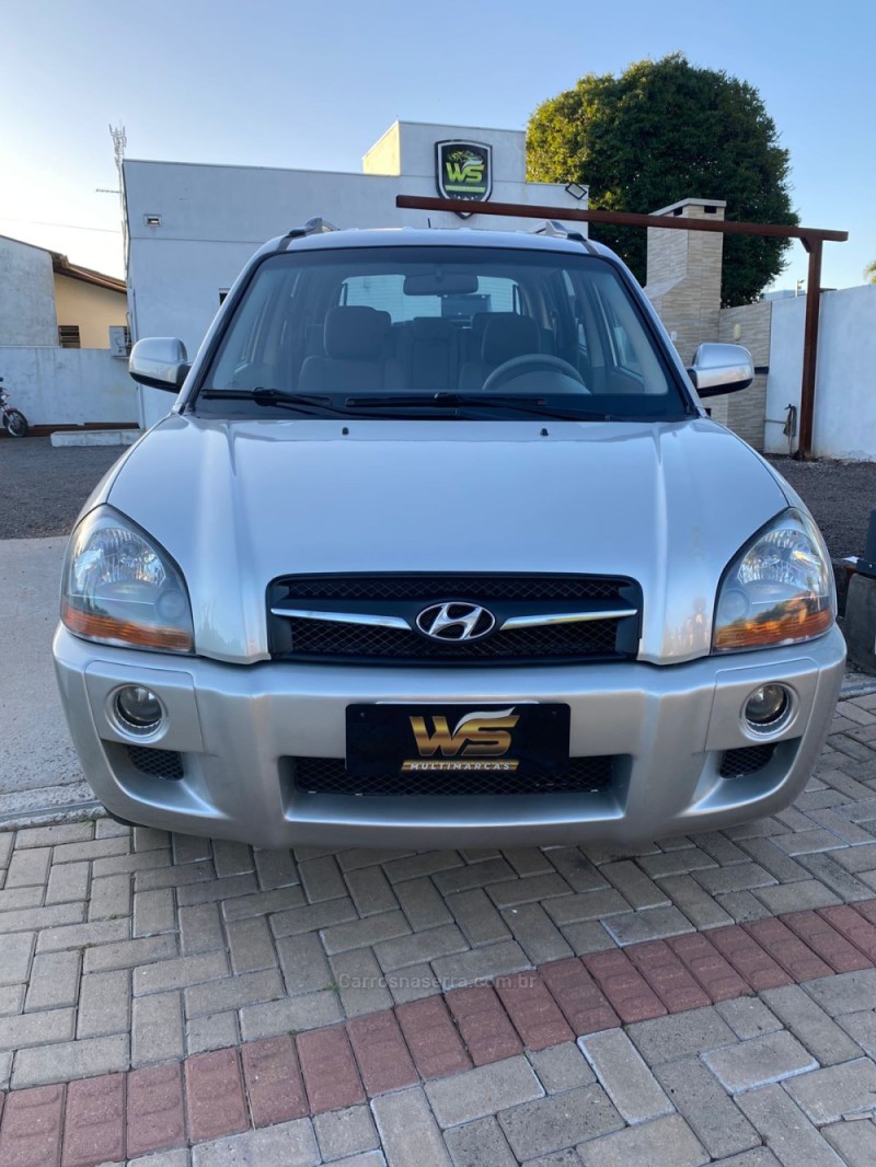 TUCSON 2.0 GL 2WD 16V GASOLINA 4P MANUAL - 2009 - VENâNCIO AIRES