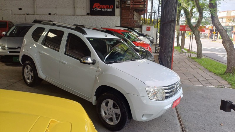 DUSTER 1.6 DYNAMIQUE 4X2 16V FLEX 4P MANUAL - 2013 - CAXIAS DO SUL