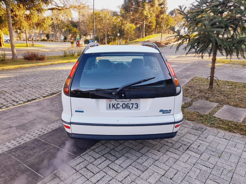MAREA 1.8 MPI SX WEEKEND 16V GASOLINA 4P MANUAL - 2001 - FARROUPILHA