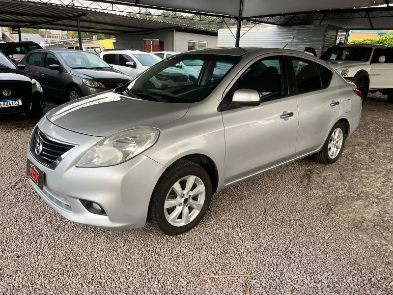 versa 1.6 16v flex sl 4p manual 2013 caxias do sul