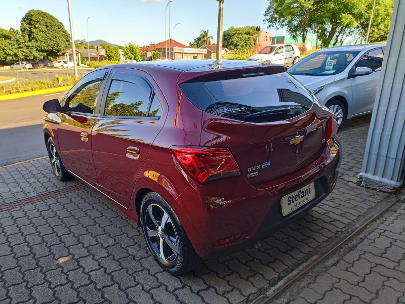 ONIX 1.4 MPFI LTZ 8V FLEX 4P AUTOMÁTICO - 2018 - BOM PRINCíPIO