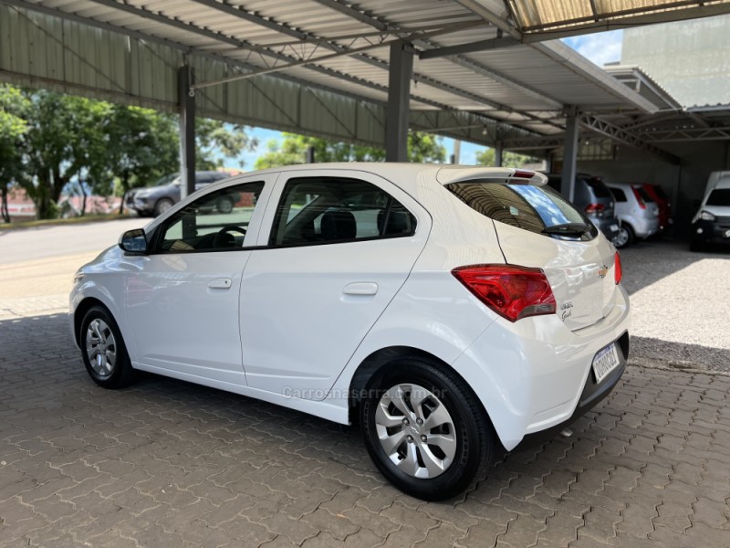 ONIX 1.0 LT 12V FLEX 4P MANUAL - 2019 - BOM PRINCíPIO