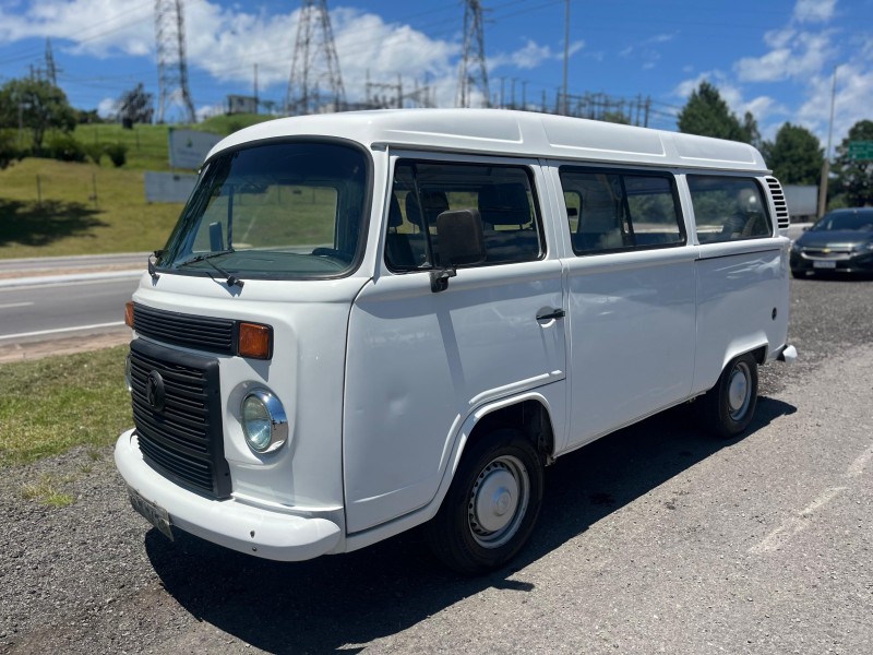 KOMBI 1.4 MI STD LOTAÇÃO 8V FLEX 3P MANUAL - 2012 - FARROUPILHA