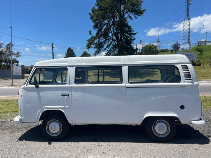 KOMBI 1.4 MI STD LOTAÇÃO 8V FLEX 3P MANUAL - 2012 - FARROUPILHA