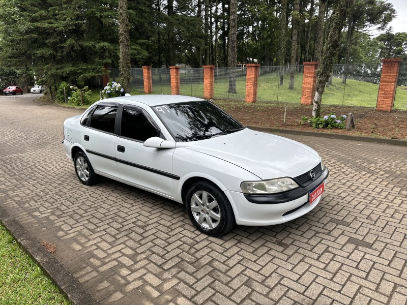 VECTRA 2.0 MPFI GL 8V GASOLINA 4P MANUAL - 1997 - CAXIAS DO SUL