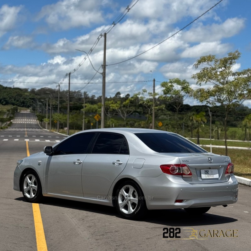 COROLLA 1.8 GLI 16V FLEX 4P AUTOMÁTICO - 2014 - FARROUPILHA