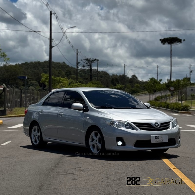 COROLLA 1.8 GLI 16V FLEX 4P AUTOMÁTICO - 2014 - FARROUPILHA