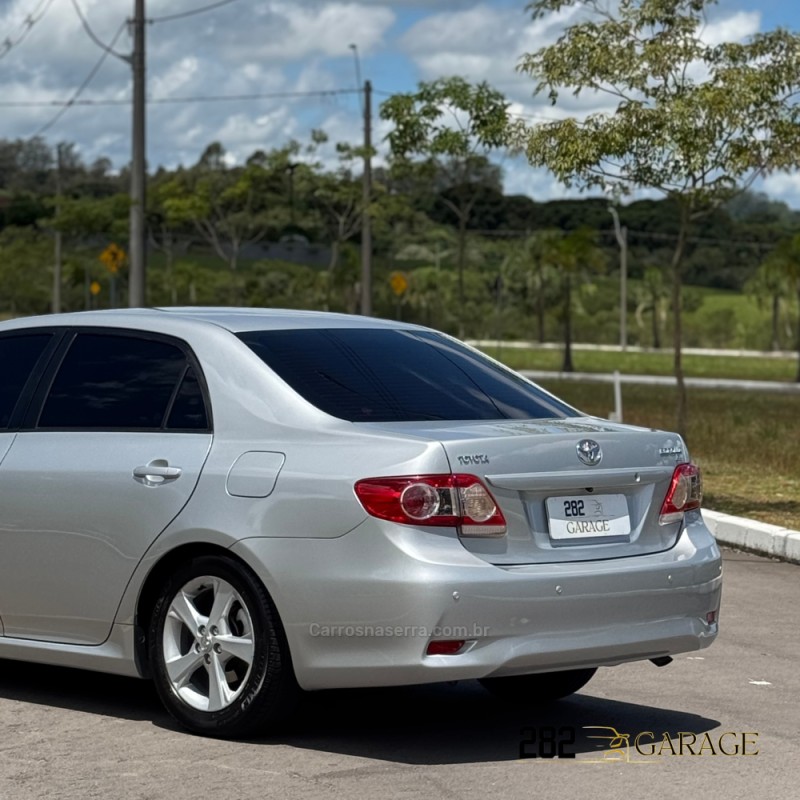 COROLLA 1.8 GLI 16V FLEX 4P AUTOMÁTICO - 2014 - FARROUPILHA