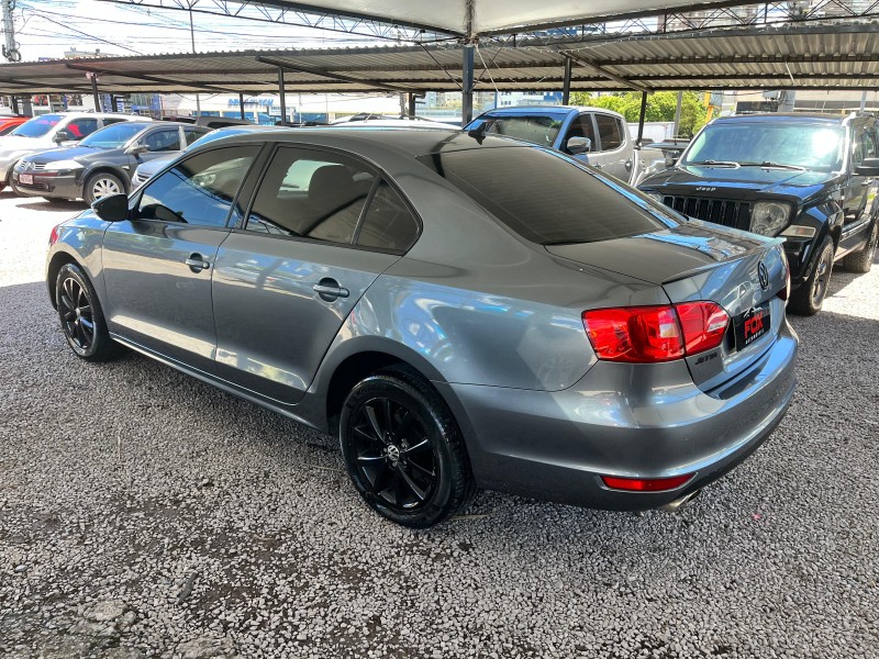 JETTA 2.0 COMFORTLINE FLEX 4P TIPTRONIC - 2012 - CAXIAS DO SUL