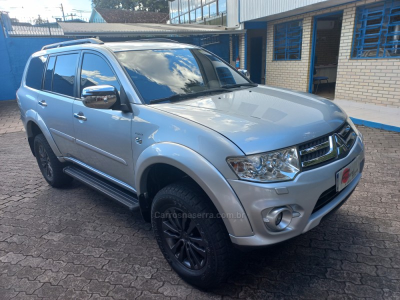 PAJERO DAKAR 3.5 HPE 7 LUGARES 4X4 V6 24V FLEX 4P AUTOMÁTICO - 2016 - CAXIAS DO SUL