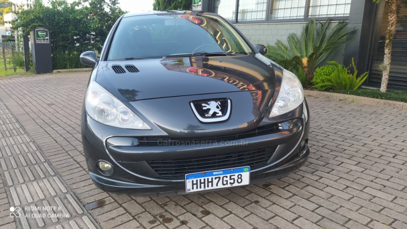 207 1.4 SEDAN XR PASSION 8V FLEX 4P MANUAL - 2011 - FARROUPILHA