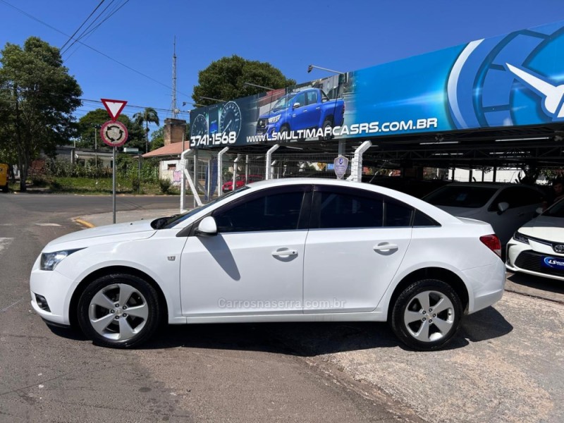 CRUZE 1.8 LT 16V FLEX 4P MANUAL - 2014 - VENâNCIO AIRES