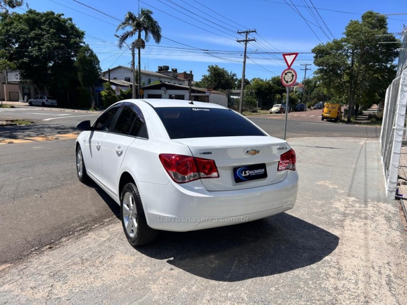 CRUZE 1.8 LT 16V FLEX 4P MANUAL - 2014 - VENâNCIO AIRES