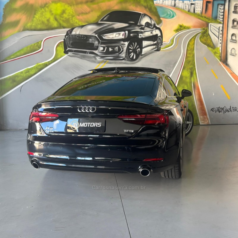 A5 2.0 TFSI SPORTBACK AMBITION 16V GASOLINA 4P S-TRONIC - 2018 - NOVO HAMBURGO