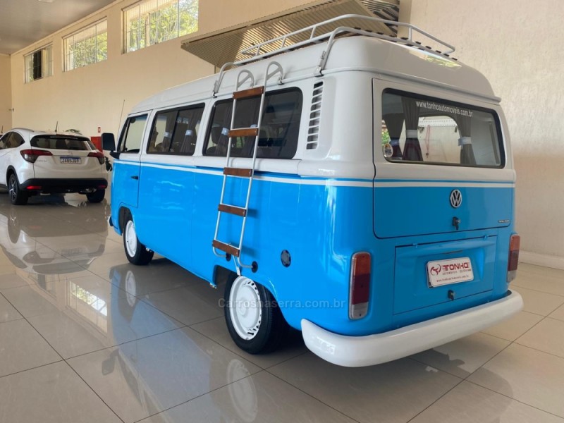 KOMBI 1.4 MI STD LOTAÇÃO 8V FLEX 3P MANUAL - 2006 - LAJEADO