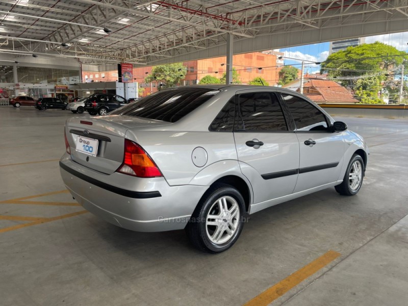 FOCUS 1.6 GLX SEDAN 8V FLEX 4P MANUAL - 2006 - CAXIAS DO SUL