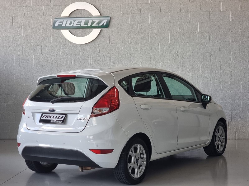 FIESTA 1.6 SE HATCH 16V FLEX 4P MANUAL - 2015 - FARROUPILHA