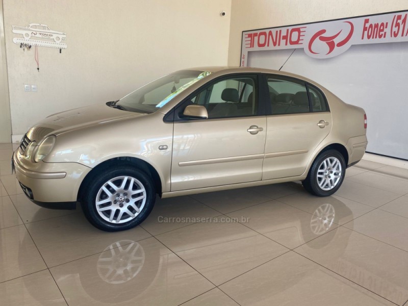 POLO SEDAN 1.6 8V GASOLINA 4P MANUAL - 2003 - LAJEADO