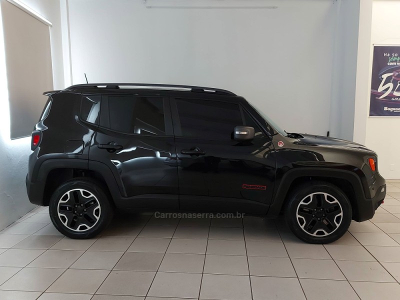 RENEGADE 2.0 16V TURBO DIESEL TRAILHAWK 4P 4X4 AUTOMÁTICO - 2016 - NOVO HAMBURGO