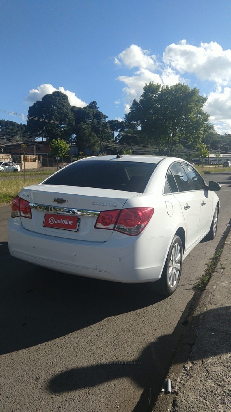 CRUZE 1.8 LTZ 16V FLEX 4P AUTOMÁTICO - 2014 - CANELA