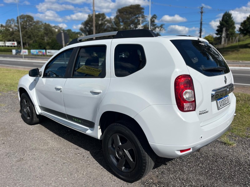 DUSTER 1.6 DYNAMIQUE 4X2 16V FLEX 4P MANUAL - 2014 - FARROUPILHA