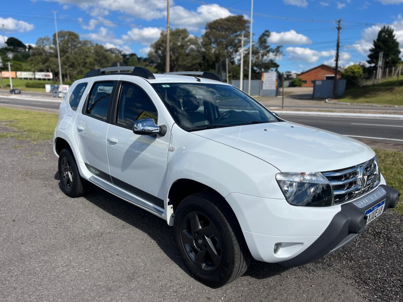 DUSTER 1.6 DYNAMIQUE 4X2 16V FLEX 4P MANUAL - 2014 - FARROUPILHA