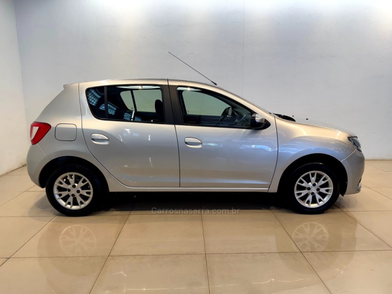 SANDERO 1.6 EXPRESSION 16V FLEX 4P MANUAL - 2019 - CASCA