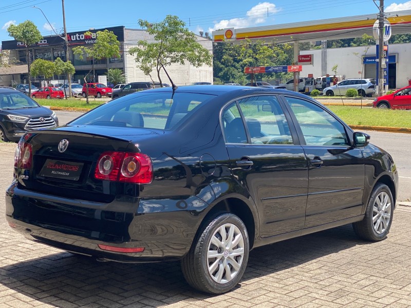 POLO SEDAN 1.6 MI 8V FLEX 4P MANUAL - 2014 - CAXIAS DO SUL