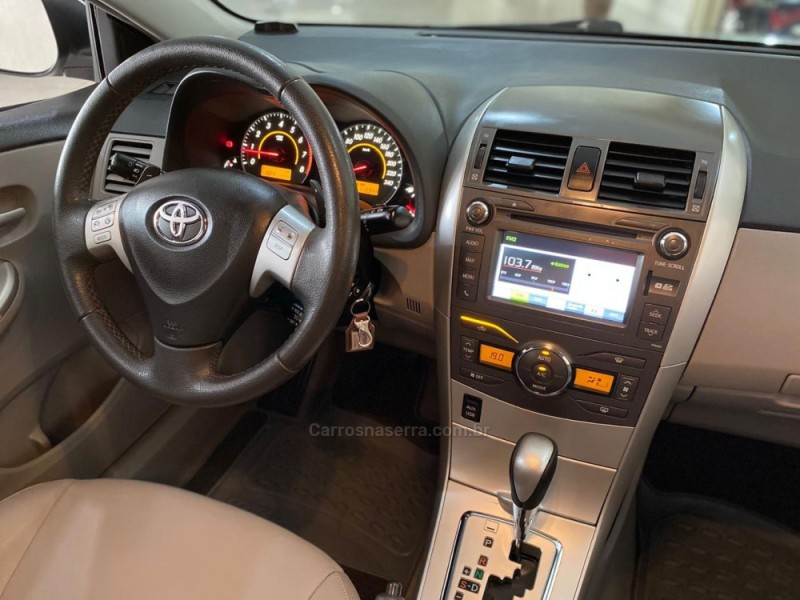 COROLLA 2.0 XEI 16V FLEX 4P AUTOMÁTICO - 2014 - LAJEADO