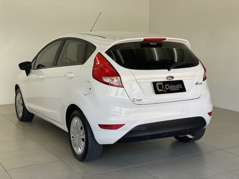 FIESTA 1.5 SE HATCH 16V FLEX 4P MANUAL - 2014 - CARLOS BARBOSA