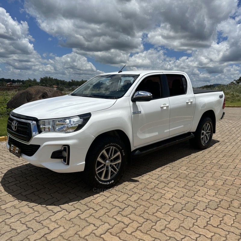 HILUX 2.8 SR 4X4 CD 16V DIESEL 4P AUTOMÁTICO - 2019 - LAJEADO