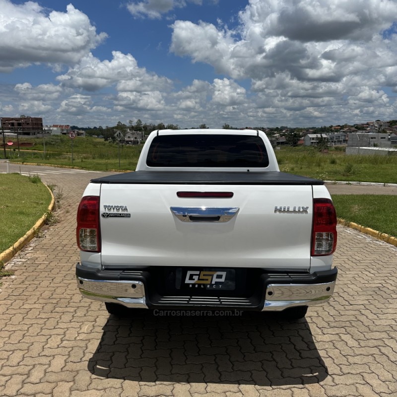 HILUX 2.8 SR 4X4 CD 16V DIESEL 4P AUTOMÁTICO - 2019 - LAJEADO