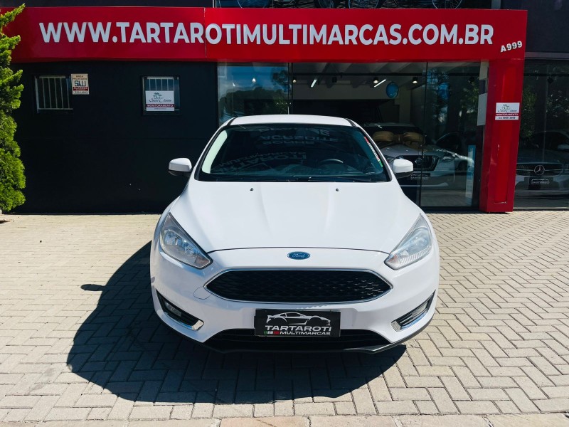 FOCUS 2.0 SE FASTBACK 16V FLEX 4P AUTOMÁTICO - 2016 - CAXIAS DO SUL