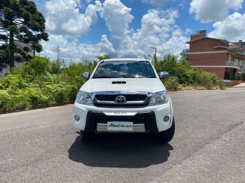 HILUX 3.0 SR 4X4 CD 16V TURBO INTERCOOLER DIESEL 4P MANUAL - 2011 - FLORES DA CUNHA